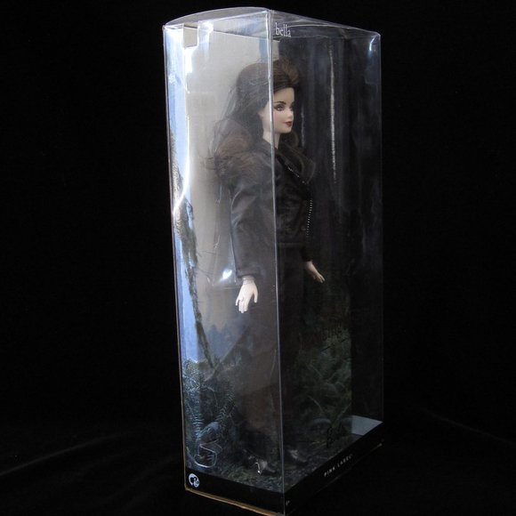 Twilight - Breaking Dawn Bella Barbie Doll - Picture 3 of 9